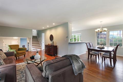 4020 Carousel Dr, Northbrook, IL 60062 photo 6