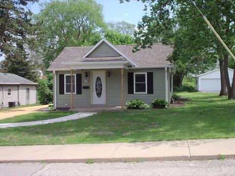 908 Jackson Ave, Dixon, IL 61021 photo 3