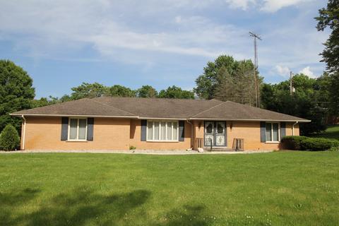 1945 N Springview Dr, Kankakee, IL 60901 photo 1