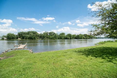 3128 S Wright Rd, Mchenry, IL 60050 photo 4