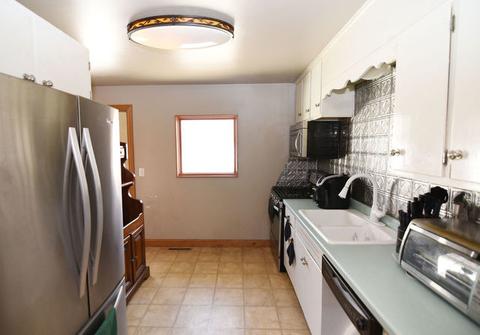 219 N Marion Ave, Bartlett, IL 60103 photo 7