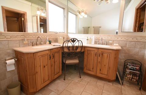 219 N Marion Ave, Bartlett, IL 60103 photo 9