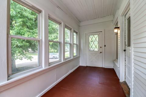 415 E Sangamon St, Rantoul, IL 61866 photo 9