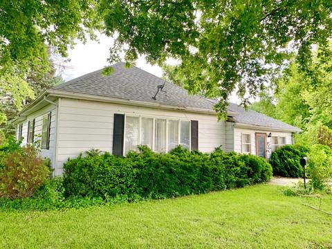 621 S Carson St, Long Point, IL 61333 photo 1