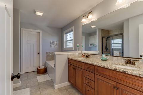 1314 Wicklow Dr, Bloomington, IL 61705 photo 24