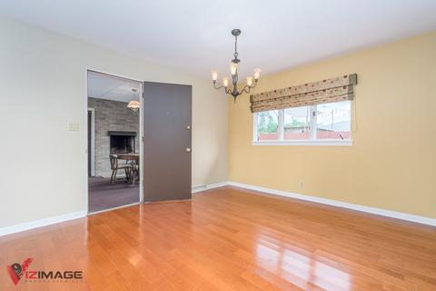 906 E Division St, Lockport, IL 60441 photo 6
