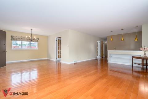 906 E Division St, Lockport, IL 60441 photo 5