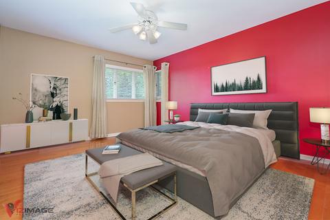 906 E Division St, Lockport, IL 60441 photo 4