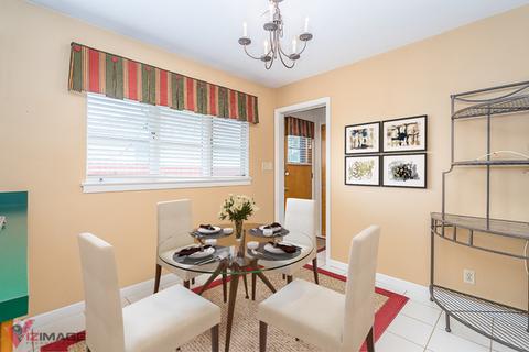 906 E Division St, Lockport, IL 60441 photo 3