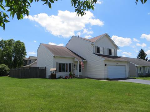 1429 Hawk Dr, Bolingbrook, IL 60490 photo 2