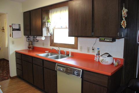 195 E 7th St, El Paso, IL 61738 photo 10