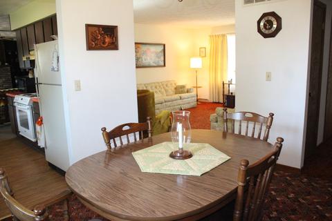195 E 7th St, El Paso, IL 61738 photo 8
