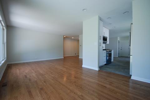 730 Devonshire Dr, Des Plaines, IL 60018 photo 10