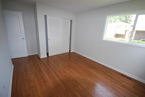 730 Devonshire Dr, Des Plaines, IL 60018 photo 18