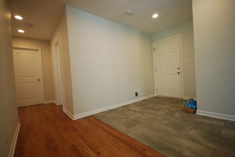 730 Devonshire Dr, Des Plaines, IL 60018 photo 2