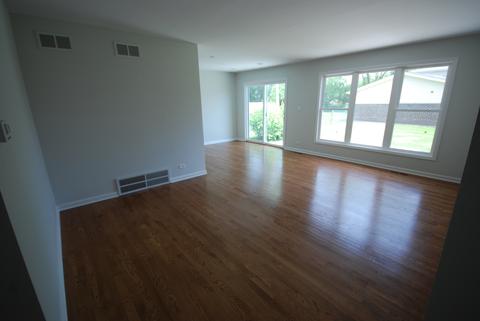 730 Devonshire Dr, Des Plaines, IL 60018 photo 11