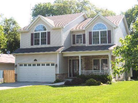 1333 Campbell Ave, Wheaton, IL 60189 photo 1