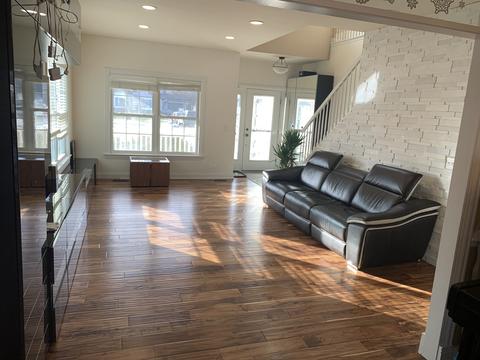 1333 Campbell Ave, Wheaton, IL 60189 photo 2