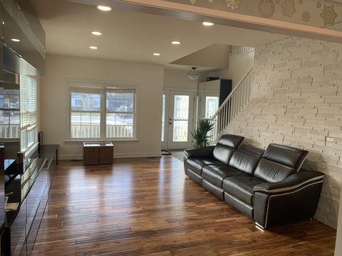 1333 Campbell Ave, Wheaton, IL 60189 photo 3