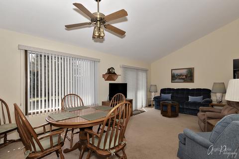 602 Devonshire Ct #A, Mchenry, IL 60050 photo 8