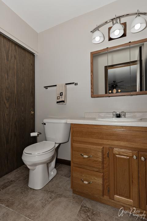 602 Devonshire Ct #A, Mchenry, IL 60050 photo 15