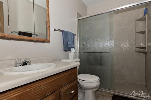 602 Devonshire Ct #A, Mchenry, IL 60050 photo 12