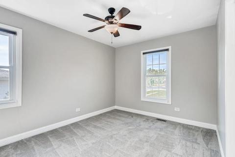 805 Heather Ln, Hoffman Estates, IL 60169 photo 12