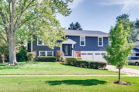 805 Heather Ln, Hoffman Estates, IL 60169 photo 1