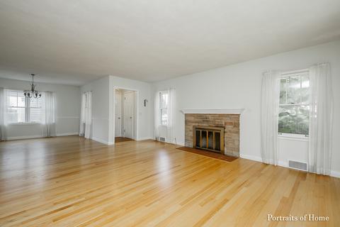1114 N Scott St, Wheaton, IL 60187 photo 2