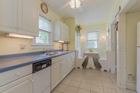 1510 Jackson St E, Bloomington, IL 61701 photo 9