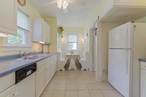 1510 Jackson St E, Bloomington, IL 61701 photo 10
