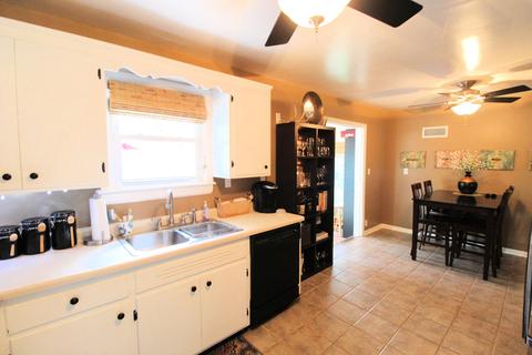 625 S May Ave, Kankakee, IL 60901 photo 13