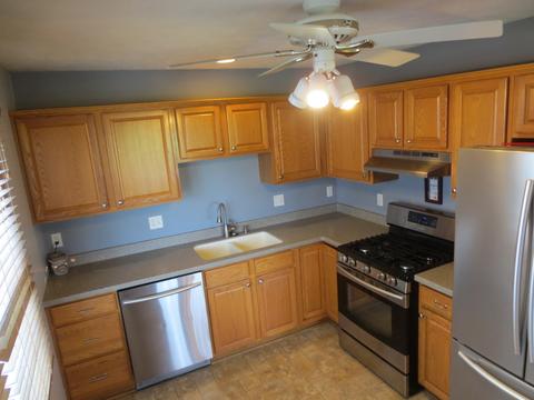 1300 Beacon Hill Ct, Normal, IL 61761 photo 5