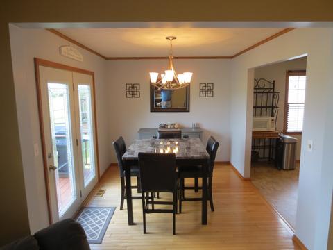 1300 Beacon Hill Ct, Normal, IL 61761 photo 4