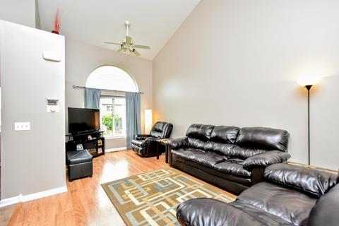 64 E Rustic Ln, Round Lake Beach, IL 60073 photo 5
