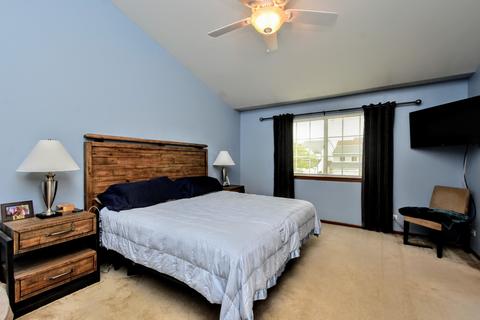 64 E Rustic Ln, Round Lake Beach, IL 60073 photo 32