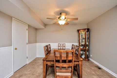 64 E Rustic Ln, Round Lake Beach, IL 60073 photo 17