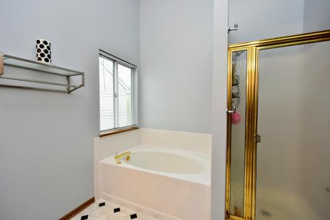 64 E Rustic Ln, Round Lake Beach, IL 60073 photo 30