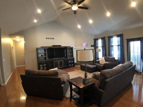 907 34th St, Peru, IL 61354 photo 8