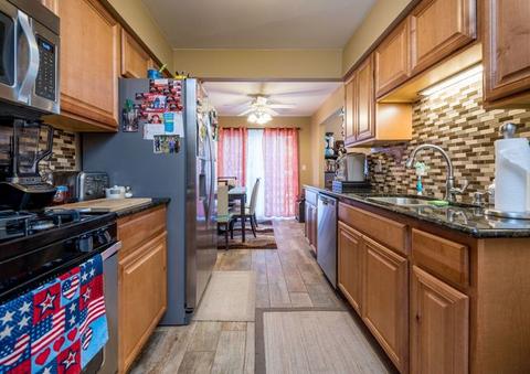 1111 Longford Rd, Bartlett, IL 60103 photo 5