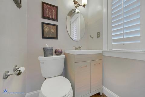 139 N Eastern Ave, Bartlett, IL 60103 photo 3