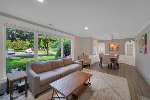 139 N Eastern Ave, Bartlett, IL 60103 photo 9