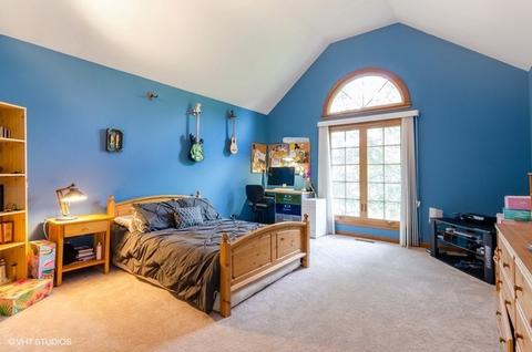601 Fairway View Dr, Algonquin, IL 60102 photo 13