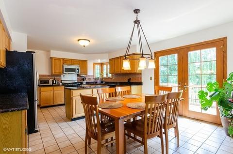 601 Fairway View Dr, Algonquin, IL 60102 photo 9