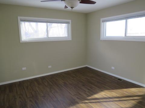 365 Nancy Ln, Wheeling, IL 60090 photo 6