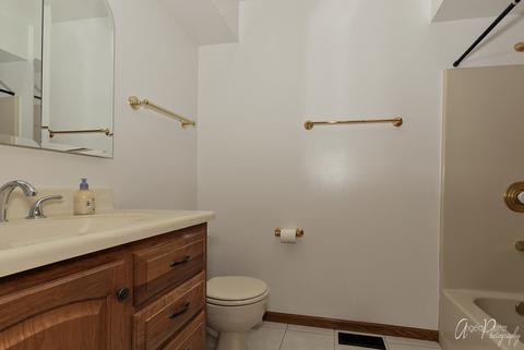 2011 Villanova Dr, Johnsburg, IL 60051 photo 21