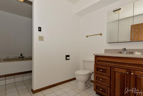 2011 Villanova Dr, Johnsburg, IL 60051 photo 18