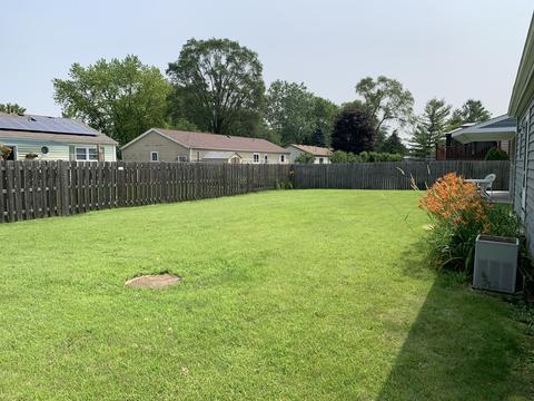 812 Christine Dr, Mchenry, IL 60051 photo 18