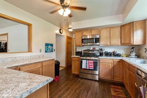 1880 Kingman Dr, Elgin, IL 60123 photo 3
