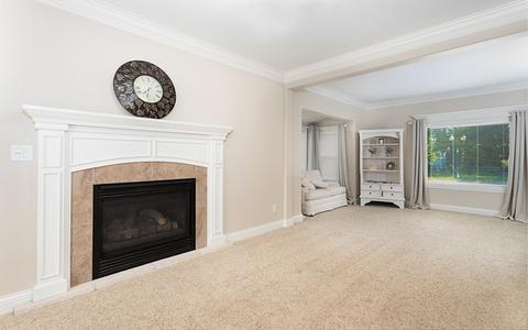 509 E State St, Cherry Valley, IL 61016 photo 6